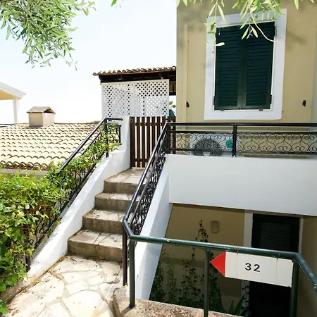 Private Veranda To The Sea New Era 32 By New Era * 格利法达